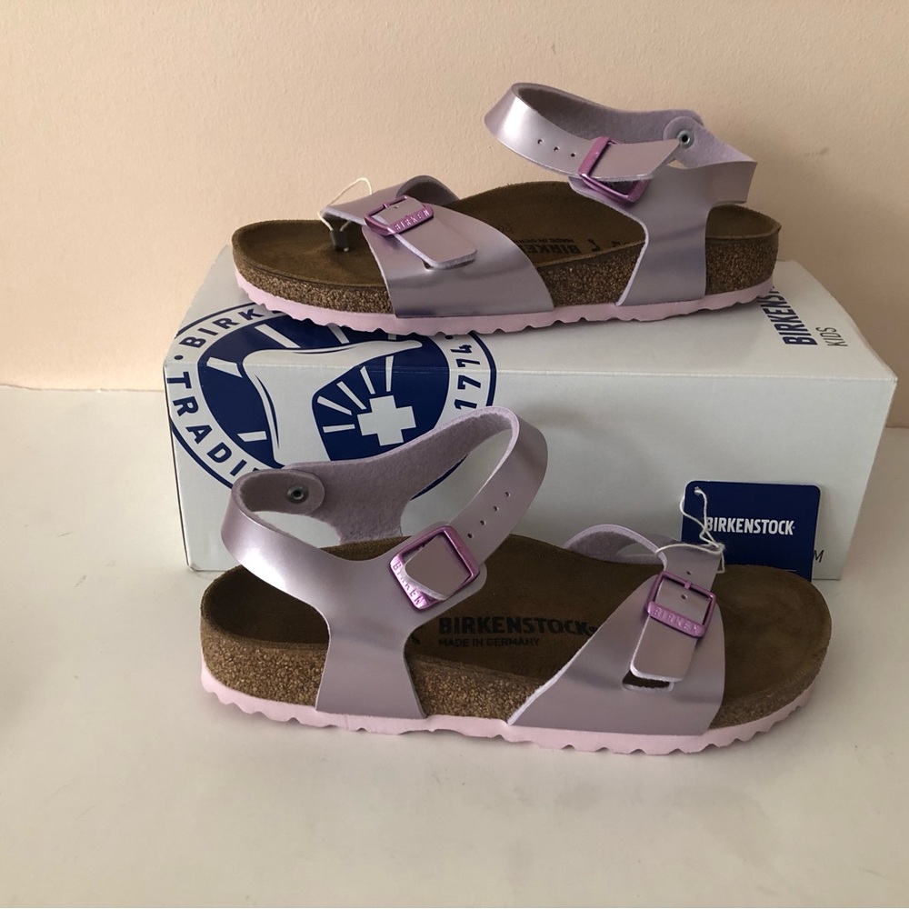 Birkenstock Electric Metallic Lilac Rio sandal. Rare. Size: 7, 7.5, 38, 8, 39 - Picture 3 of 15